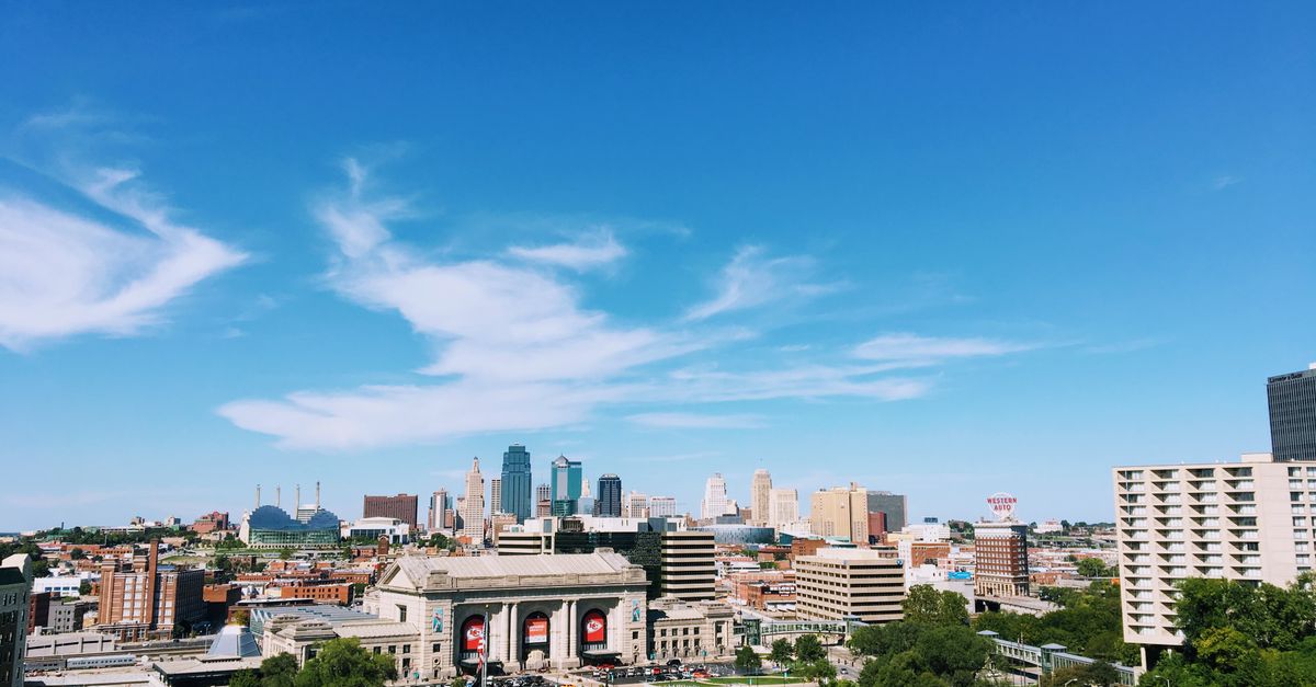Kansas City, Missouri — remote online notarization with Robin Nunn